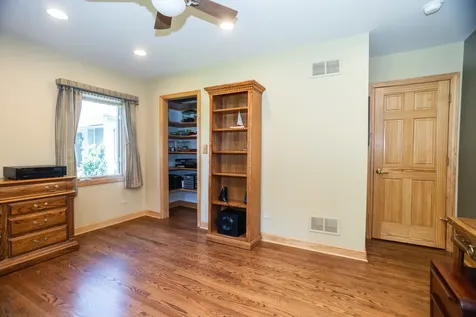 3404 Meadow Lane Glenview IL 60025