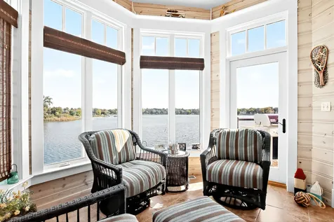 820 Peninsula Drive Wauconda IL 60084