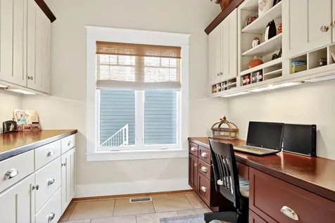 820 Peninsula Drive Wauconda IL 60084