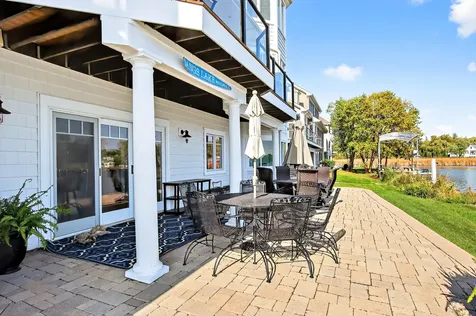 820 Peninsula Drive Wauconda IL 60084