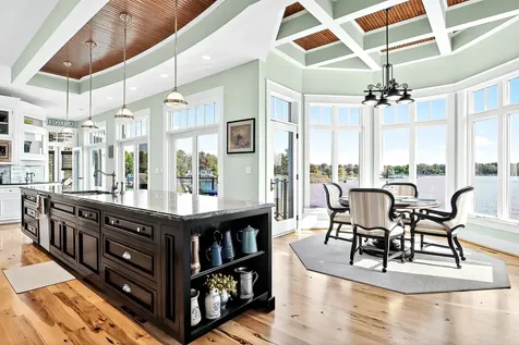820 Peninsula Drive Wauconda IL 60084