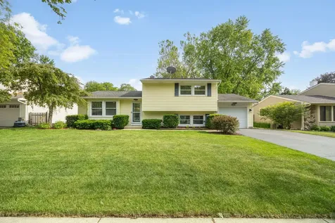 1513 Ronzheimer Avenue St. Charles IL 60174