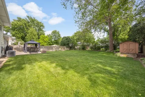 1513 Ronzheimer Avenue St. Charles IL 60174