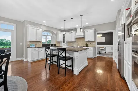 39W696 Henry David Thoreau Place St. Charles IL 60175