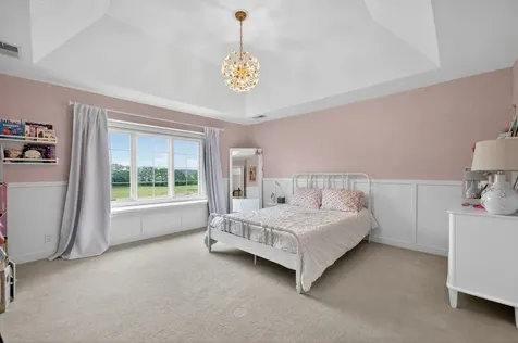 39W696 Henry David Thoreau Place St. Charles IL 60175