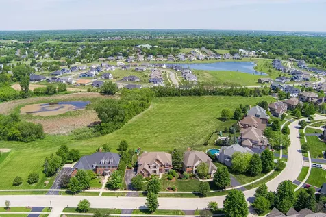 39W696 Henry David Thoreau Place St. Charles IL 60175