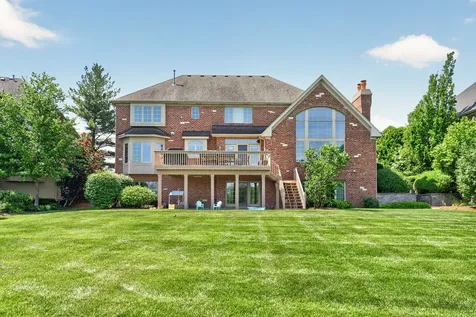 39W696 Henry David Thoreau Place St. Charles IL 60175