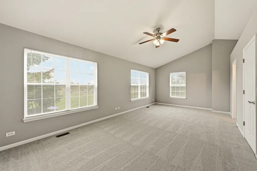 2320 Hudson Circle Aurora IL 60502