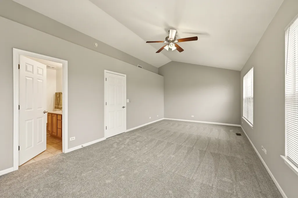 2320 Hudson Circle Aurora IL 60502