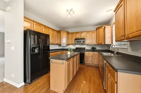 2320 Hudson Circle Aurora IL 60502
