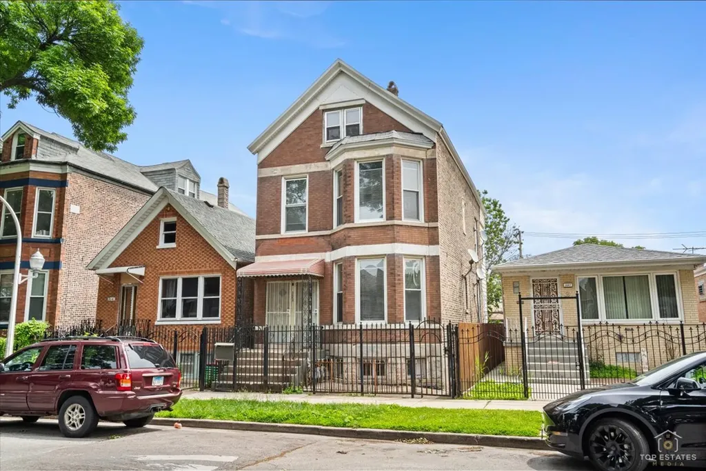 3645 South Wood Street Chicago IL 60609