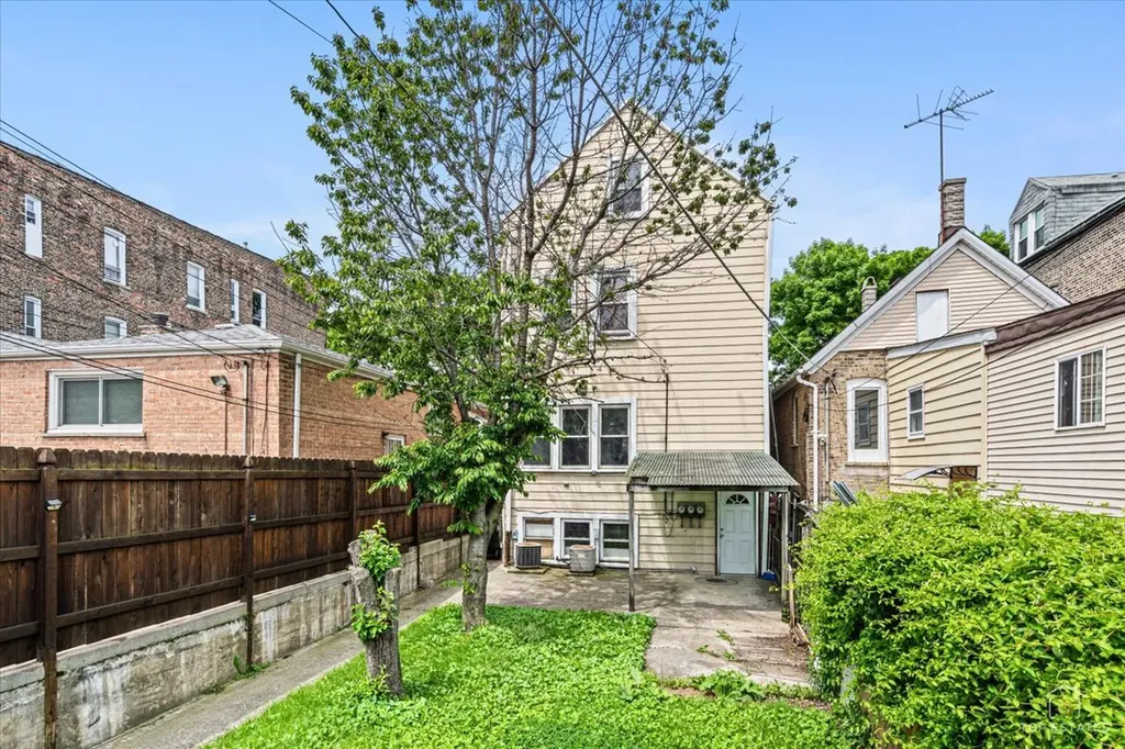 3645 South Wood Street Chicago IL 60609