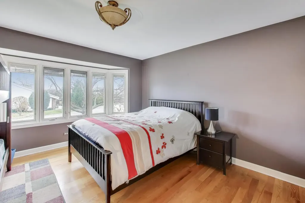 211 Briarwood Pass Oak Brook IL 60523