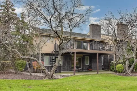 211 Briarwood Pass Oak Brook IL 60523