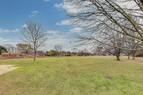 211 Briarwood Pass Oak Brook IL 60523