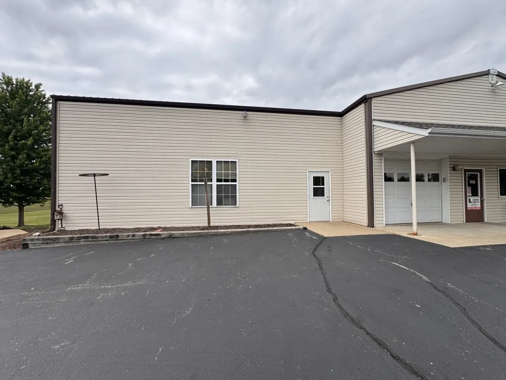 404 Railroad Street Kingston IL 60145