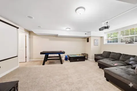 6635 West 64th Place Chicago IL 60638