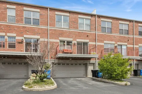 6635 West 64th Place Chicago IL 60638