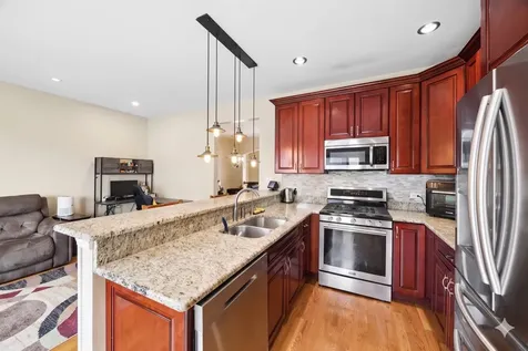 6635 West 64th Place Chicago IL 60638