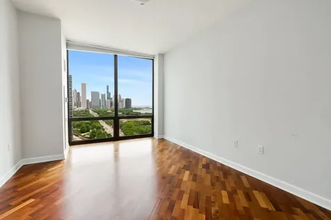 233 East 13th Street Chicago IL 60605