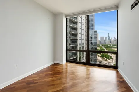 233 East 13th Street Chicago IL 60605