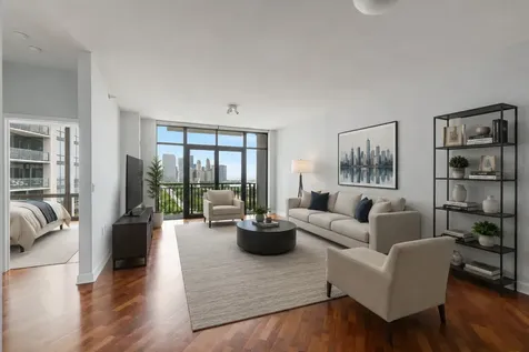 233 East 13th Street Chicago IL 60605