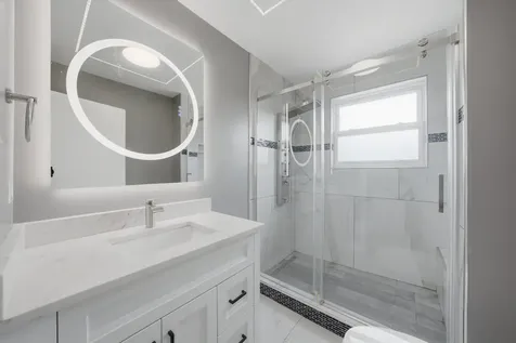 13409 South Komenski Avenue Robbins IL 60472