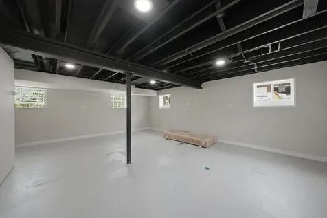 13409 South Komenski Avenue Robbins IL 60472