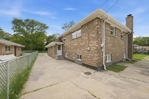 13409 South Komenski Avenue Robbins IL 60472