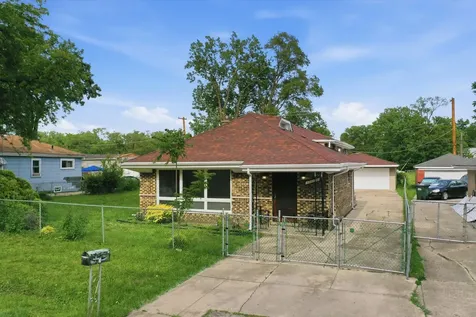 13409 South Komenski Avenue Robbins IL 60472