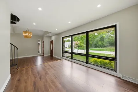 13409 South Komenski Avenue Robbins IL 60472