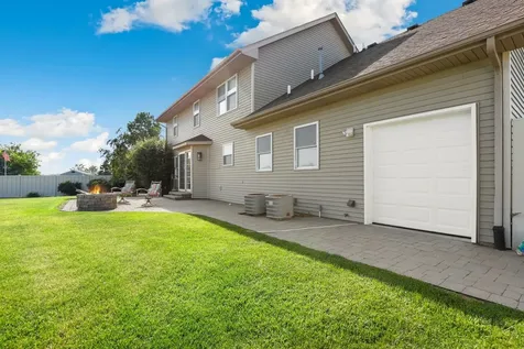 855 White Tail Bend Manteno IL 60950