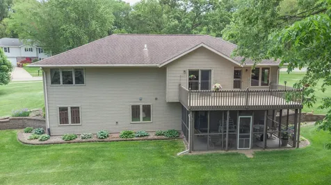 920 Mesa Drive Freeport IL 61032