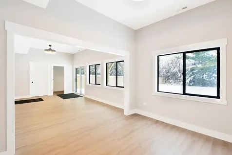 28722 North Madison Avenue Wauconda IL 60084