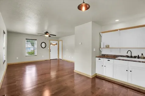 521 North Mcclellan Street Sullivan IL 61951