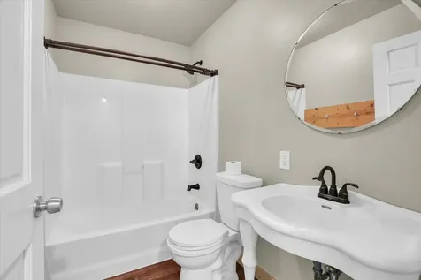 521 North Mcclellan Street Sullivan IL 61951