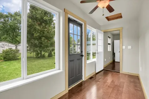 521 North Mcclellan Street Sullivan IL 61951
