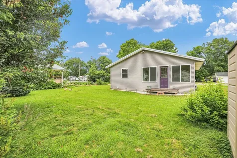 521 North Mcclellan Street Sullivan IL 61951