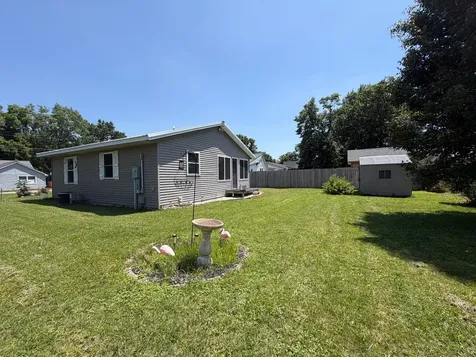 521 North Mcclellan Street Sullivan IL 61951