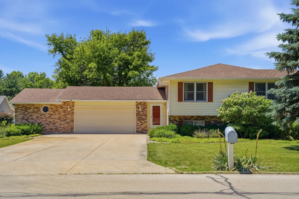 3603 14TH Avenue Sterling IL 61081