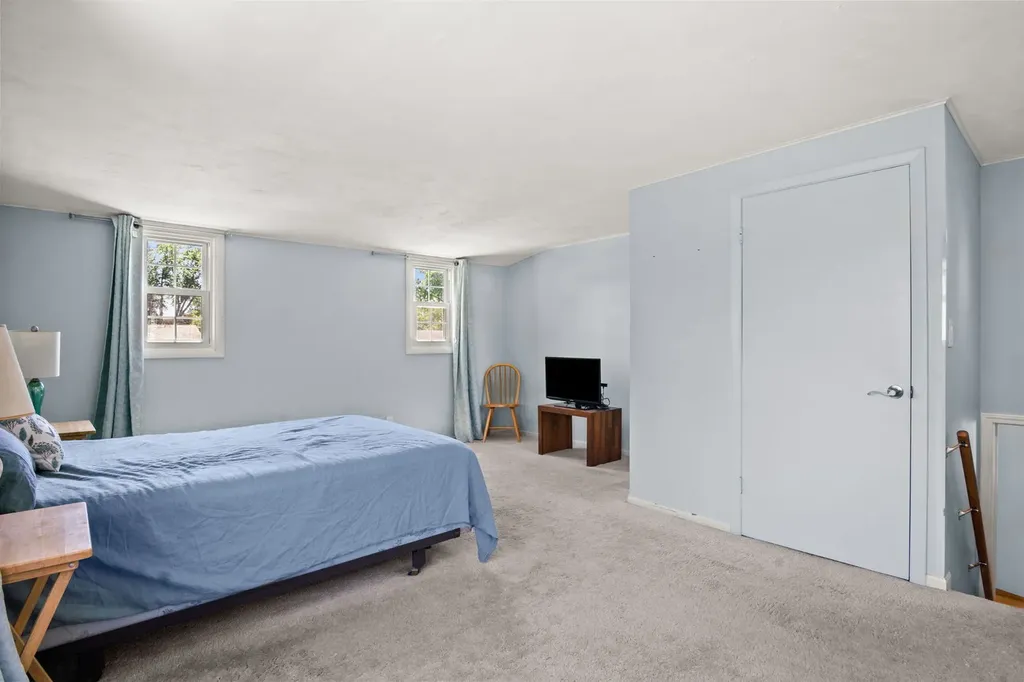 1107 East Elm Street Wheaton IL 60189