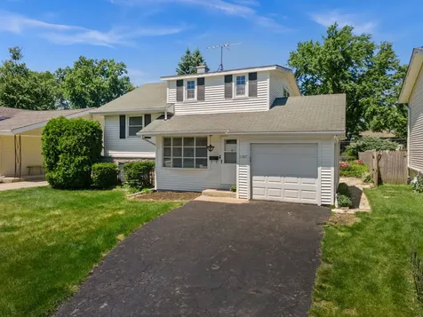 1107 East Elm Street Wheaton IL 60189