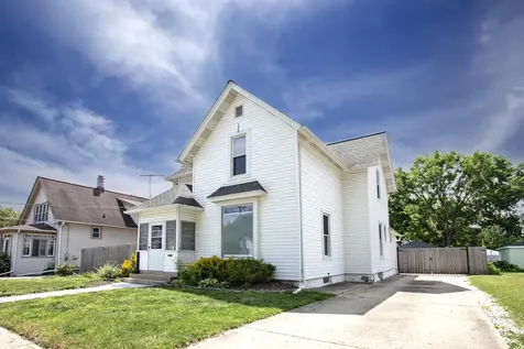 315 East 1st Street East Dundee IL 60118