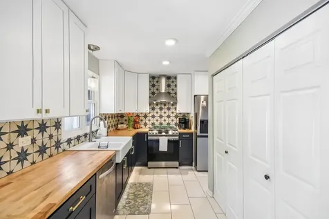 335 Farmhill Circle Wauconda IL 60084