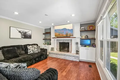 335 Farmhill Circle Wauconda IL 60084