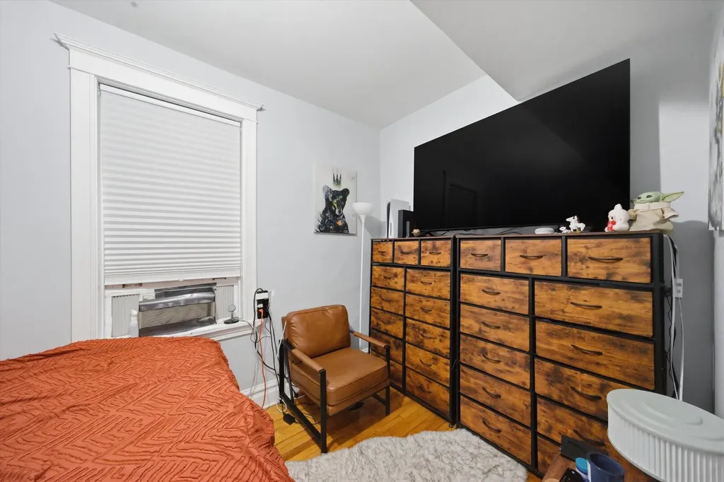 3438 North Seeley Avenue Chicago IL 60618
