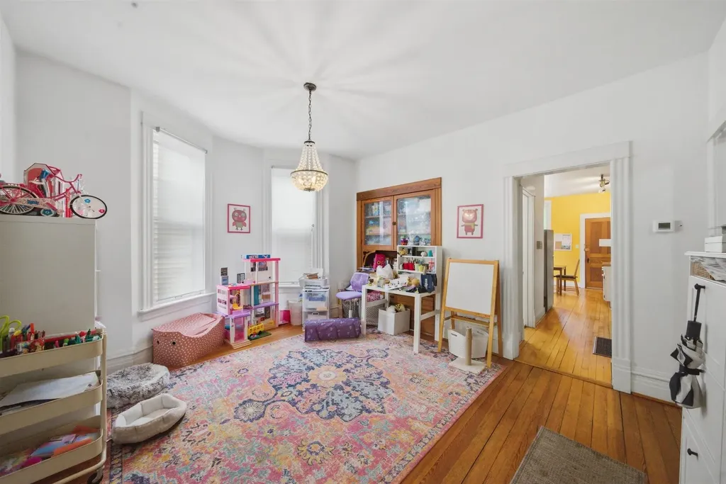 3438 North Seeley Avenue Chicago IL 60618