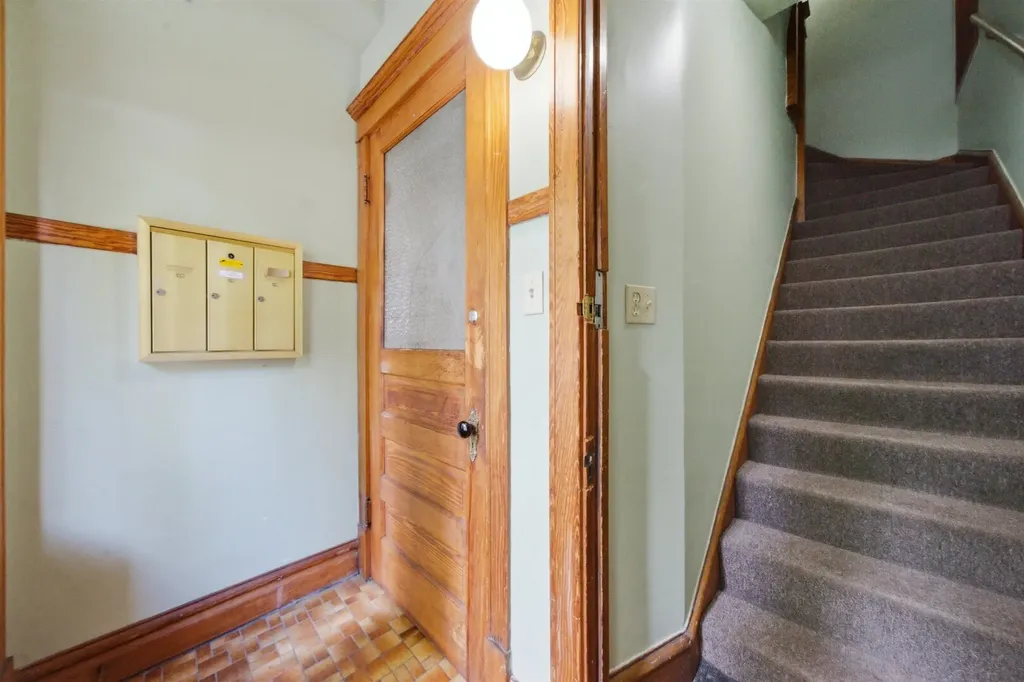 3438 North Seeley Avenue Chicago IL 60618