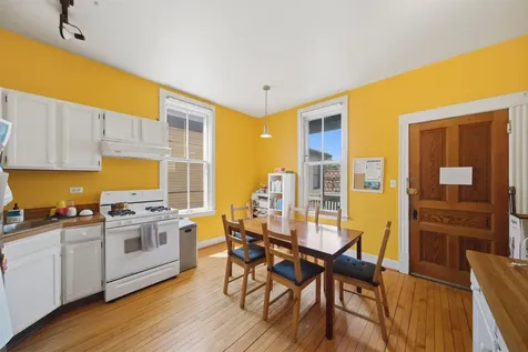 3438 North Seeley Avenue Chicago IL 60618