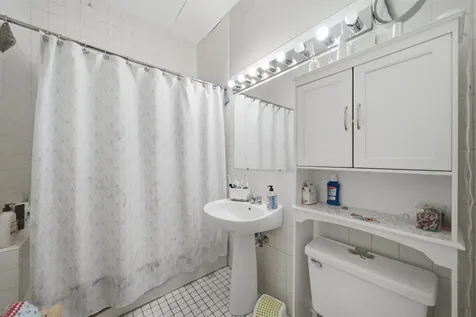 3438 North Seeley Avenue Chicago IL 60618